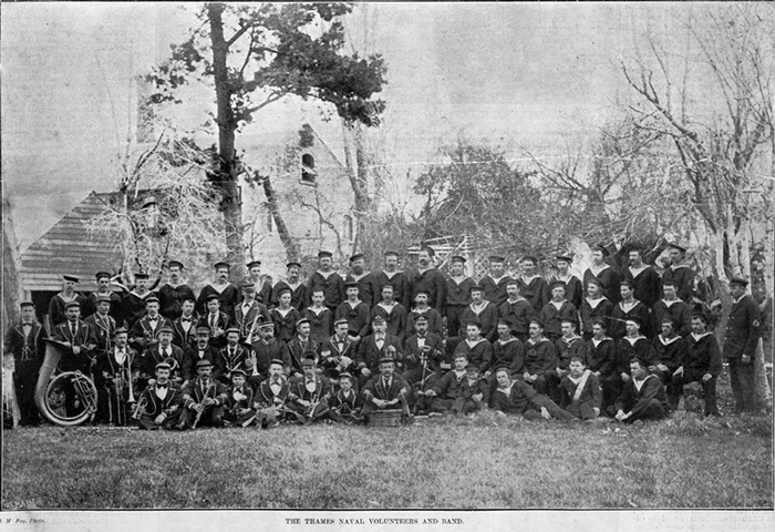 Pic05_1898.09.23_Thames_Navals_and_band_63+2Cadets_grey